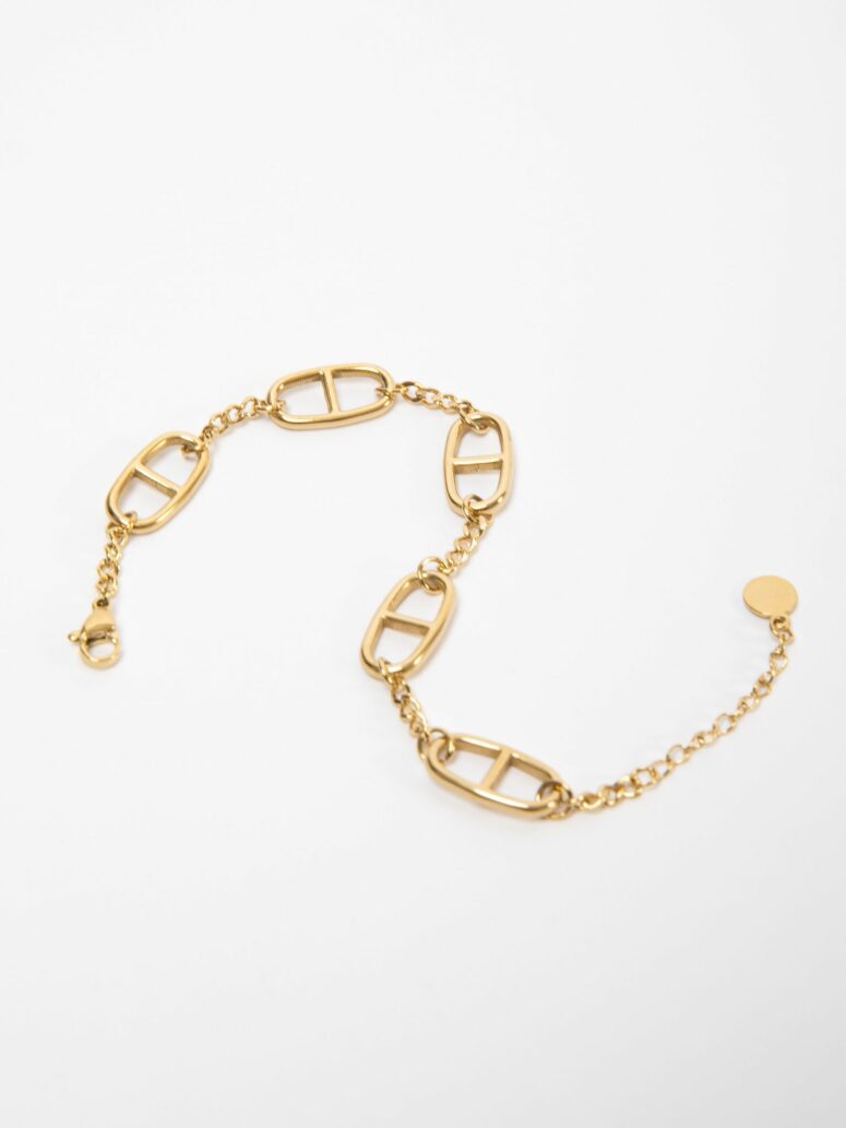 Goldarmband mit Verschlusselementen